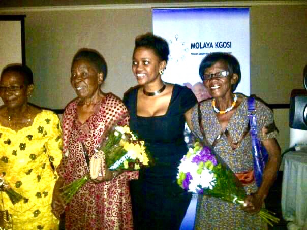 BogoloKenewendo's tweet photo. Every now and again I’m reminded that we live in the presence of history, history makers! We are so lucky to still be able to point to the 1st who did it, to listen to 1st hand stories of nation building. Today, I choose boMothers! #Grateful #Herstory #Womanera #BJK https://t.co/V2aplPyfCx
