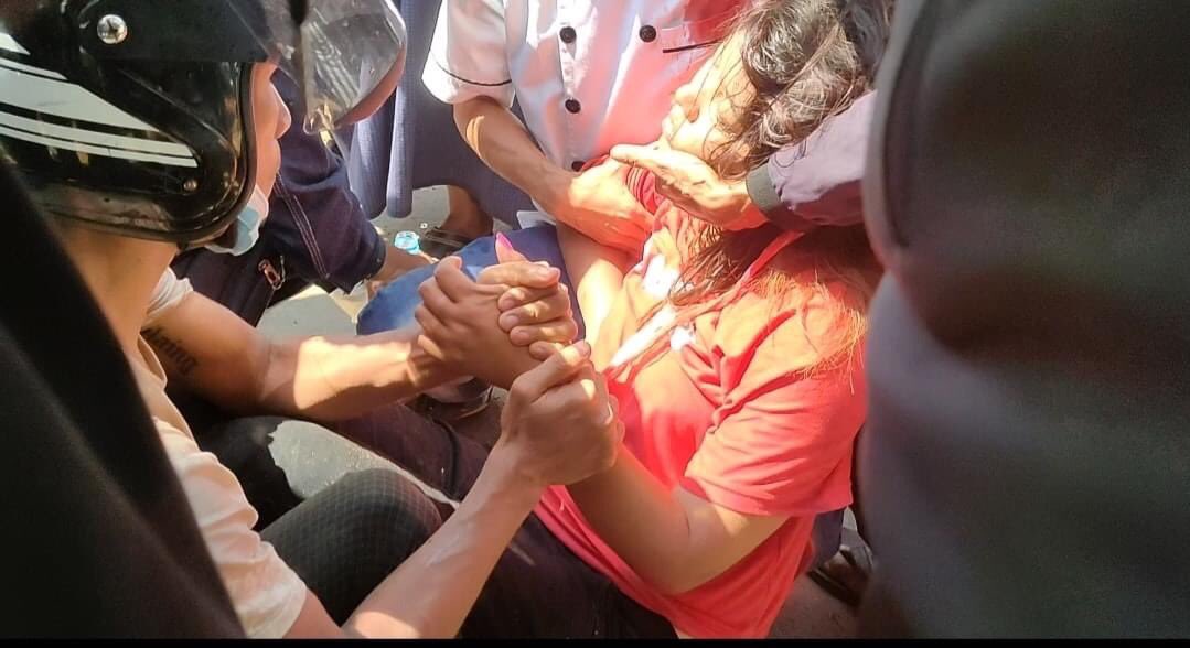 OurVoiceMyanmar's tweet photo. The military start shooting the protesters with real guns. Please Save Myanmar. #WhatsHappeningInMyanmar https://t.co/YaxfeHJQ2H