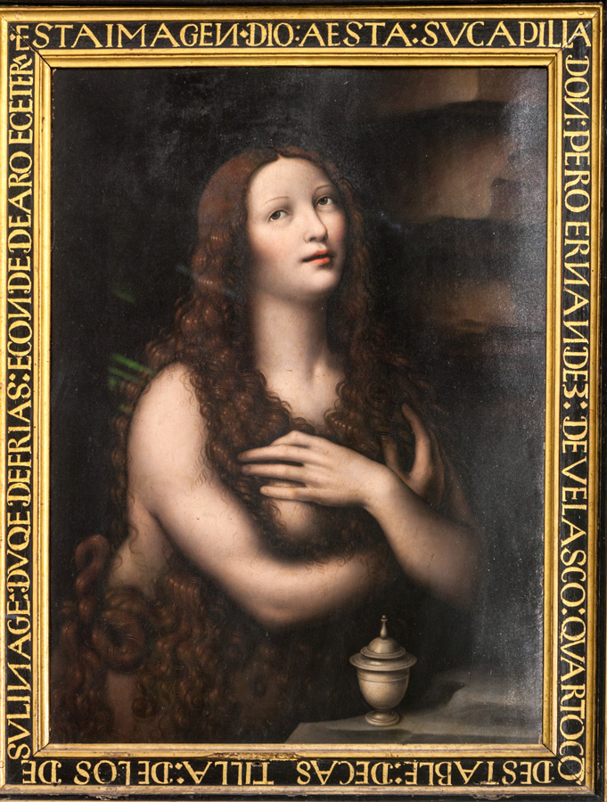 Businirmaslejos's tweet photo. ¿UN DA VINCI EN LA CATEDRAL?
En la #CapillaDelCondestable de la #CatedralDeBurgos se puede admirar una notable pintura de #MaríaMagdalena sobre tabla que siempre ha estado rodeada de polémica y que durante siglos se pensó que había sido pintada por el gran #LeonardoDaVinci. https://t.co/ATGhCFz5wz