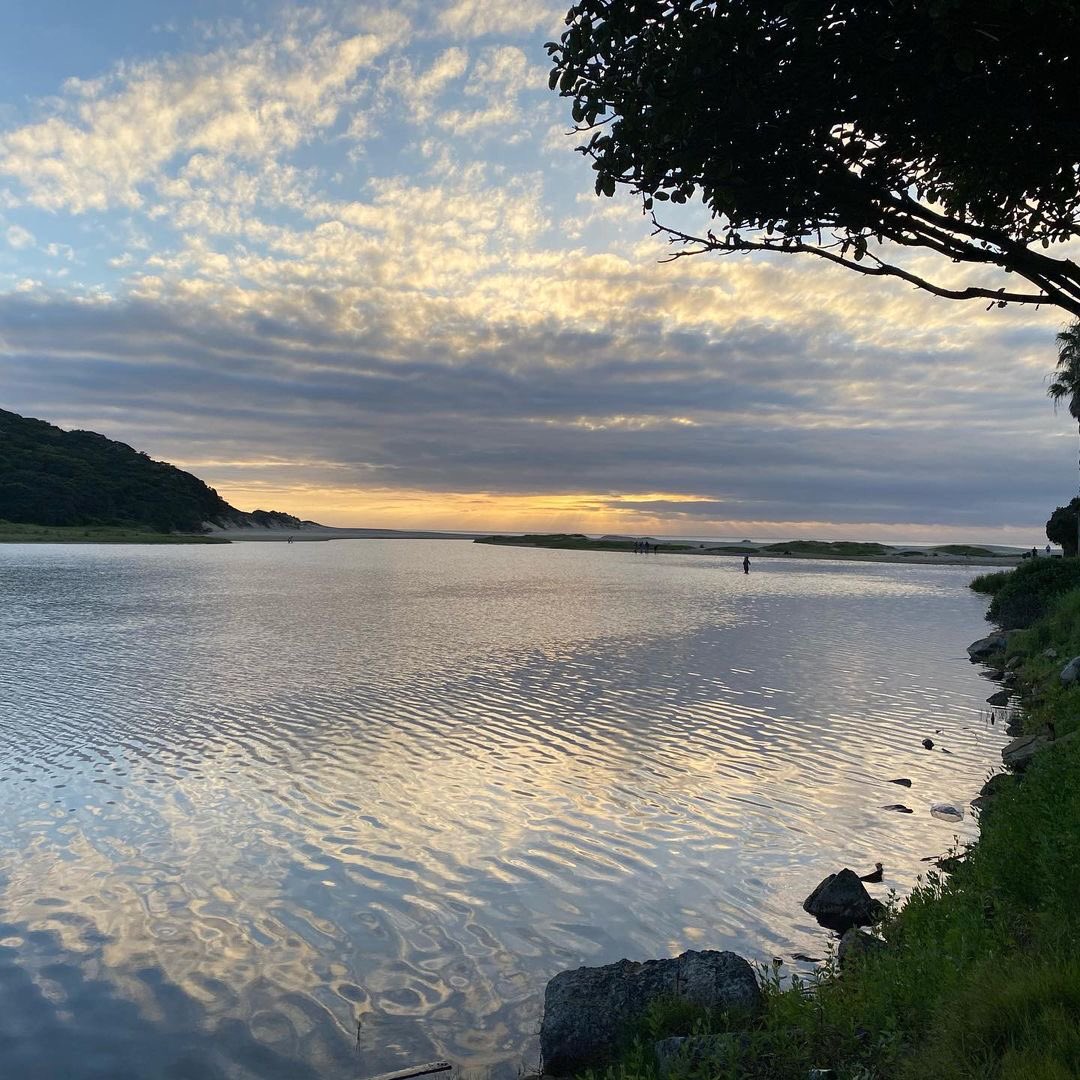 Bonza Bay Views 🌅🤯😍

Image via @ta_vavas 

#BonzaBay #EastLondon #LoveEastLondon #iLoveEastLondon #EasternCape #SouthAfrica #IndianOcean #SandDunes #Home