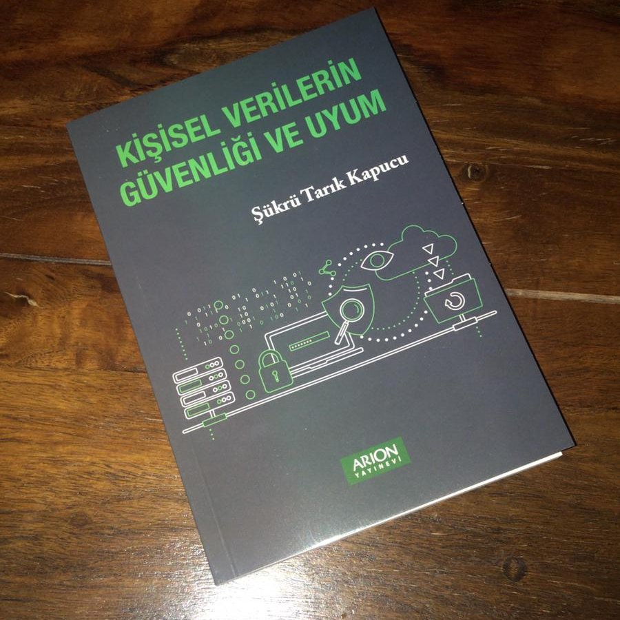 HEDİYE: bu tweeti RT edip beğenen 3 kişiye " Kişisel Verilerin Güvenliği ve Uyum" kitabımı hediye edeceğim.
Hadi pamuk parmaklar çalışsın...
Sonuçlar Cumartesi 18:00 da....
#kvkk #kişiselveri #verigüvenliği #bilgigüvenliği