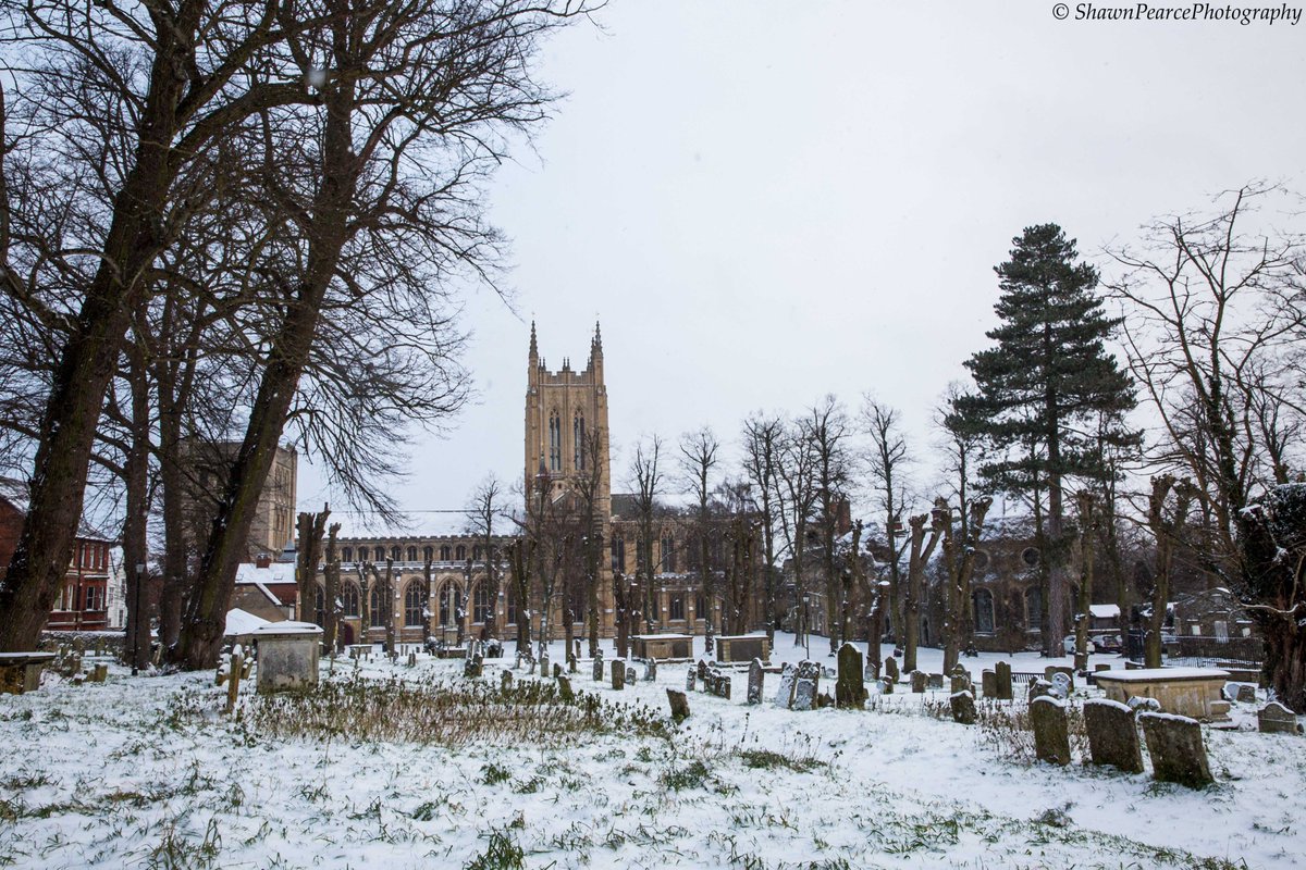 spearcephotos's tweet photo. #BuryStEdmunds, #Suffolk in the #snow! #BeastFromTheEast #winter #walk #lockdown @stedscath #photography #photographer #photooftheday #picoftheday #PictureOfTheDay @BuryStEdBeyond @wlbse @AboutBuryStEds @AllThingsBury @MyBuryStEds @Suffolkdays @suffolkmag @buryfree @BuryFlyer https://t.co/6fdlSn8vso