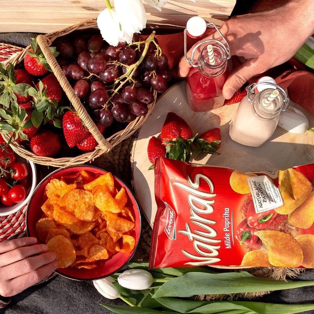 Add a delicious crunch to your next spread with Naturals Mild Paprika!
Made with natural ingredients, no preservatives and gluten free - it's the perfect addition to any meal!

Available at your nearest stockist, nationwide.

#wingsgroupsouthafrica #lorenzsnackworld #naturals