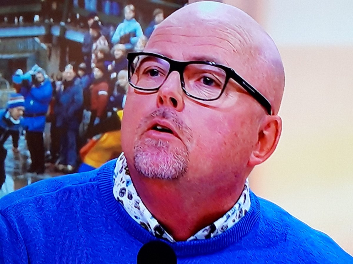 Beverwaard_Nu's tweet photo. Onze weerman uit de regio voor @RTV_Rijnmond #EdAldus bij #WNL. Vraag aan Ed over de vorst volgende week. Wat valt daarover te zeggen Ed? Niks! In Friesland heeft het weinig gevroren, -2. De vooruitzichten wordt ik niet gelukkig van! #Elfstedenkoorts https://t.co/YD3qbYkjQc