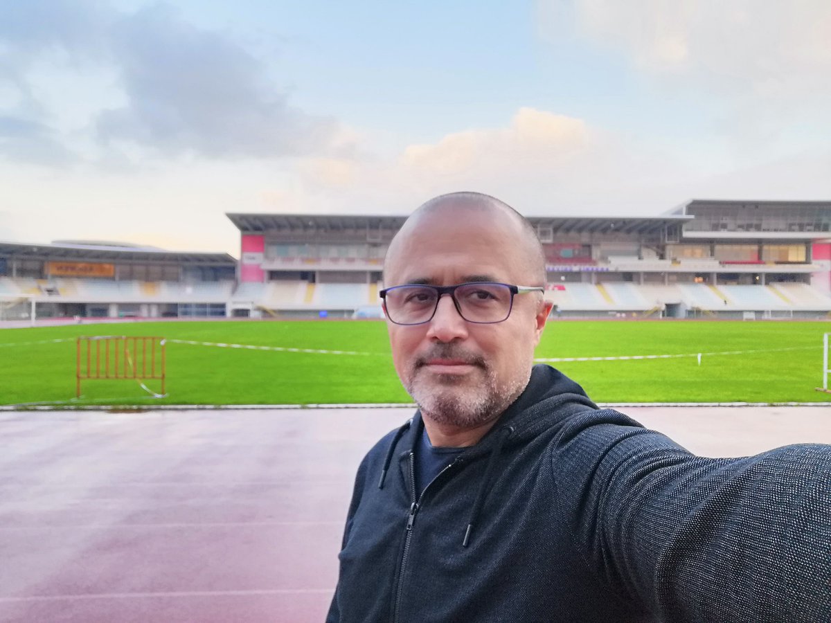 Suat Erdöl Twitter Tweet: " Uykulu gözlerle, döndüm rüyamdan. 