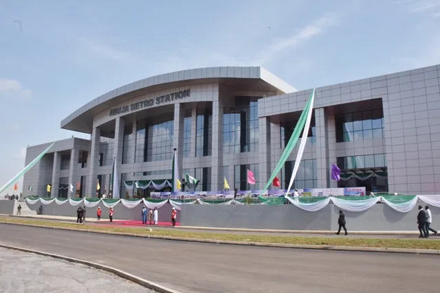 SirAbelOfficial's tweet photo. The Buhari Admin has demonstrated a single-minded commitment to upgrading & developing Nigeriaβs Transport system.
3 major rail projects inherited frm prev admin have been completed & commissioned:
- Abuja Metro Rail
- Abuja-Kaduna Rail
- 327km Itakpe-Ajaokuta-Warri Rail
#RailUp https://t.co/VvLyMwL25w