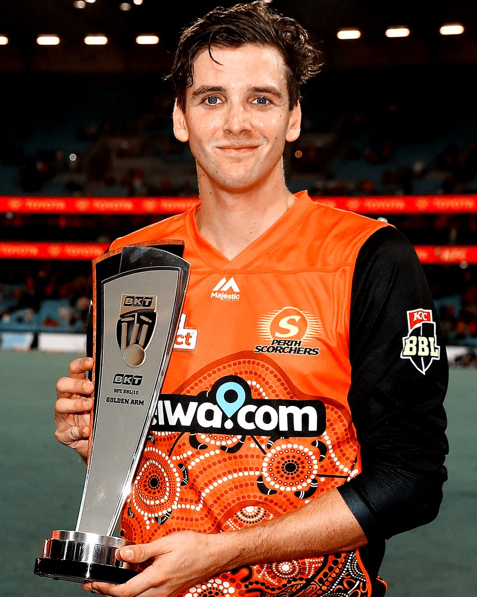 #BBL10 Golden Arm, Jhye Richardson 💪 
T W E N T Y - N I N E wickets this season 🤩  #MADETOUGH #BBL10