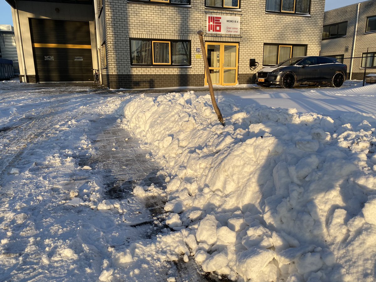 MEMO_Oss's tweet photo. Lekker opwarmertje, en we zijn weer volledig up&amp;running. #sneeuwnadezon https://t.co/BoMTDC8cJ4