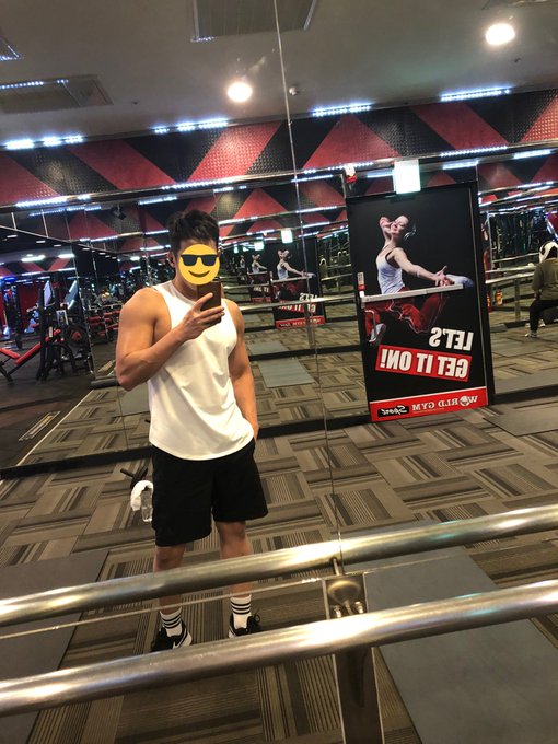 放假前的運動時間 練壯壯！ https://t.co/jRbXP96v2U<a href="/tag/%E6%95%99%E7%B7%B4"class="tags"><span>#教練</span></a><a href="/tag/%E6%95%91%E7%94%9F%E5%93%A1"class="tags"><span>#救生員</span></a><a href="/tag/%E6%B7%8B%E6%B5%B4%E9%96%93%E7%9A%84%E5%81%9A%E6%84%9B%E6%99%82%E9%96%93"class="tags"><span>#淋浴間的做愛時間</span></a>