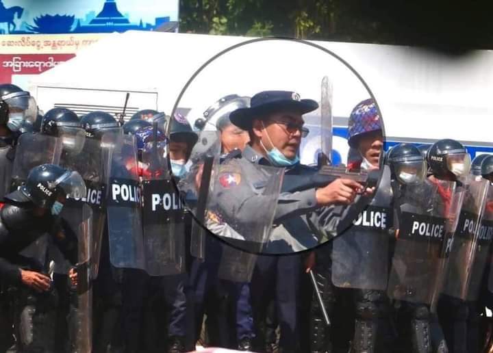 The people who are against to the military are opened fire in Mandalay by the police.Three were hit and one was died.
#HearOurVoicesOfMyanmar 
#RejectTheMilitary https://t.co/vSuzp0evqL