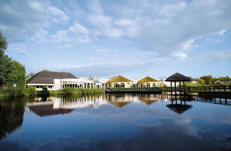 CenterParcs has been making sure that their location is as corona proof as possible so that they can give their visitors a safe place to come to, in case the situation stays the same but we’re able to continue Viencon you can read the FAQ on their site!

centerparcs.eu/in-en/faq