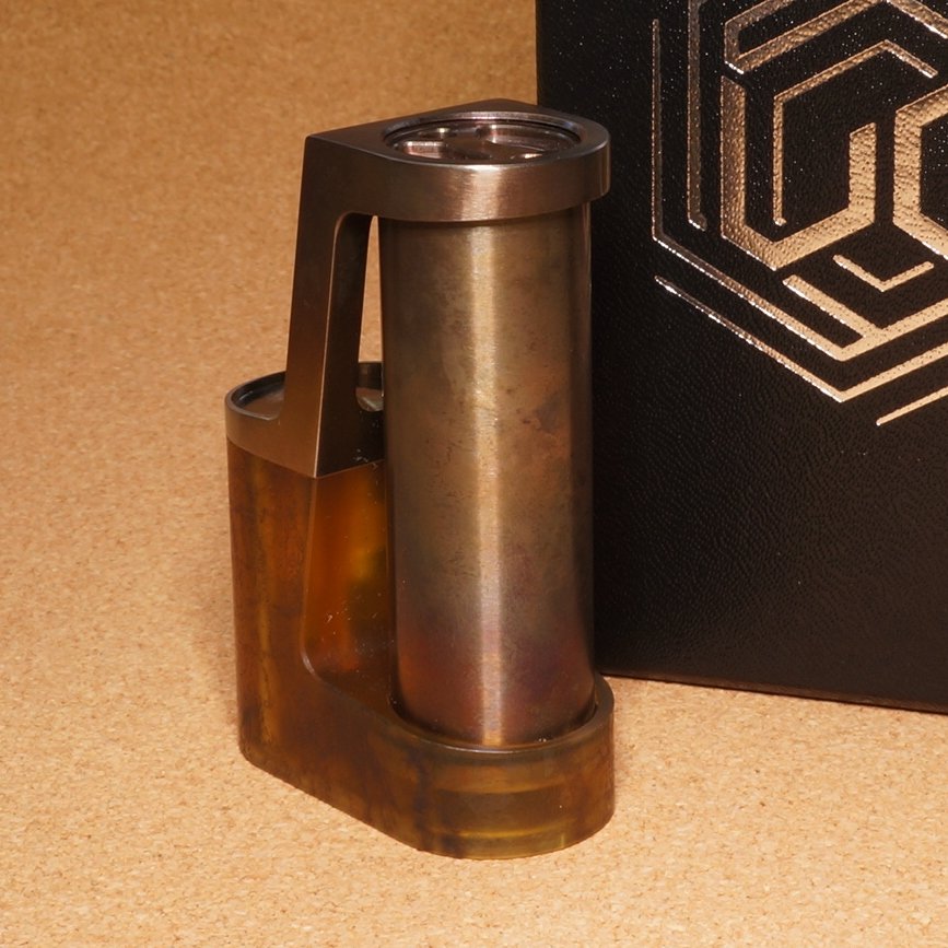 VAlphaline's tweet image. UnderCode｜MeckSIDER Full Mech Stealth Mod 新品入荷。国内外で入手困難の人気アイテム。それも新品の激レアモデル(Ultem Apocalypse Cracked)となりますので、お見逃し無く！😍😍😍 DM大歓迎 #UnderCode #MeckSIDER #Ultem #Mech #Stealth #Mod #HighEnd #Vape #vape好きな人と繋がりたい #vape放出