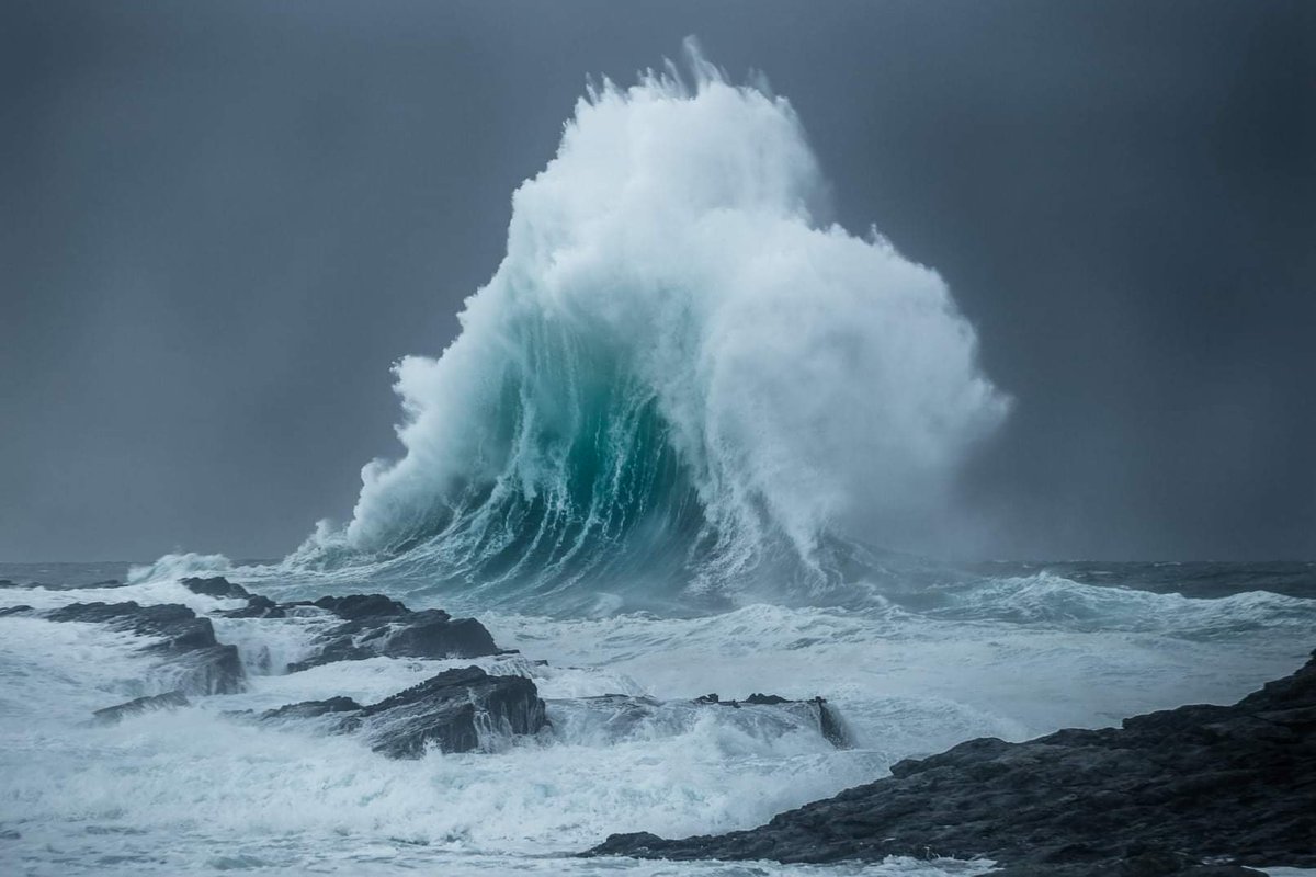 ветер гони волну. ветер гони волну. «шторм на черном море». ветер гони волну. волны шторм.