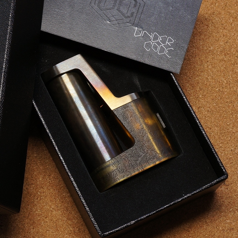VAlphaline's tweet image. UnderCode｜MeckSIDER Full Mech Stealth Mod 新品入荷。国内外で入手困難の人気アイテム。それも新品の激レアモデル(Ultem Apocalypse Cracked)となりますので、お見逃し無く！😍😍😍 DM大歓迎 #UnderCode #MeckSIDER #Ultem #Mech #Stealth #Mod #HighEnd #Vape #vape好きな人と繋がりたい #vape放出
