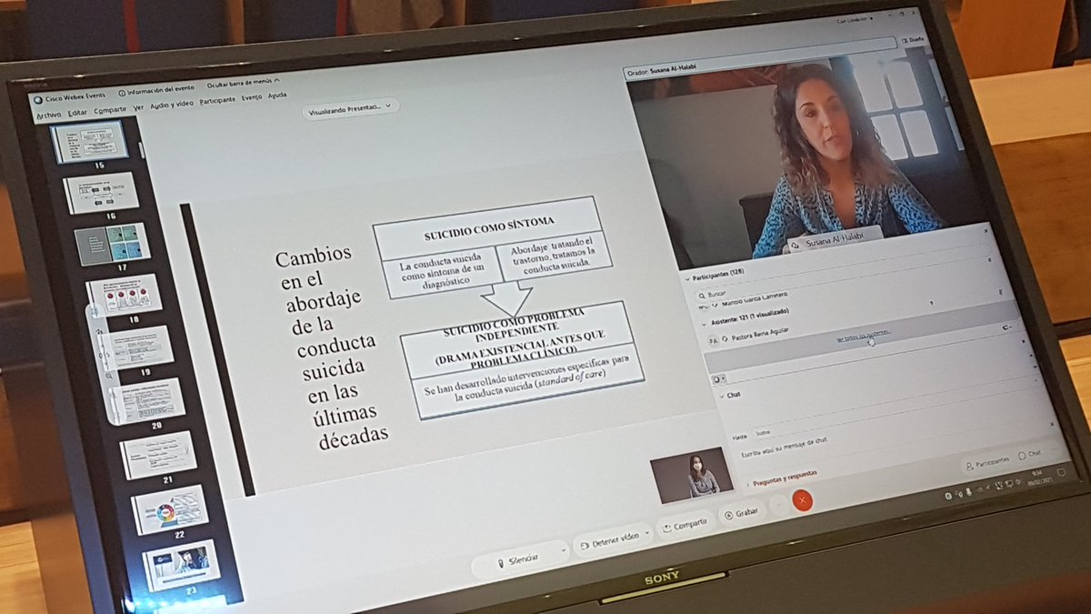 SFArtamendi's tweet photo. "Las conductas suicidas no son cualitativamente distintas de cualquier otra. Están sometidas a los mismos principios psicológicos que las demás, y sujetas por tanto a una posible prevención e intervención"

Dra Susana Al-Halabí. I Jornadas Psicología de @LoyolaAndPsic https://t.co/fkRanXKgeW