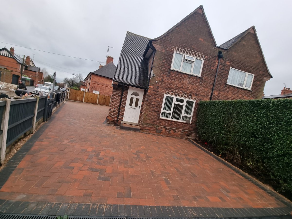 edpavingltd's tweet photo. New #blockpavingdriveway installed in #nottingham https://t.co/rgpjJHgmto