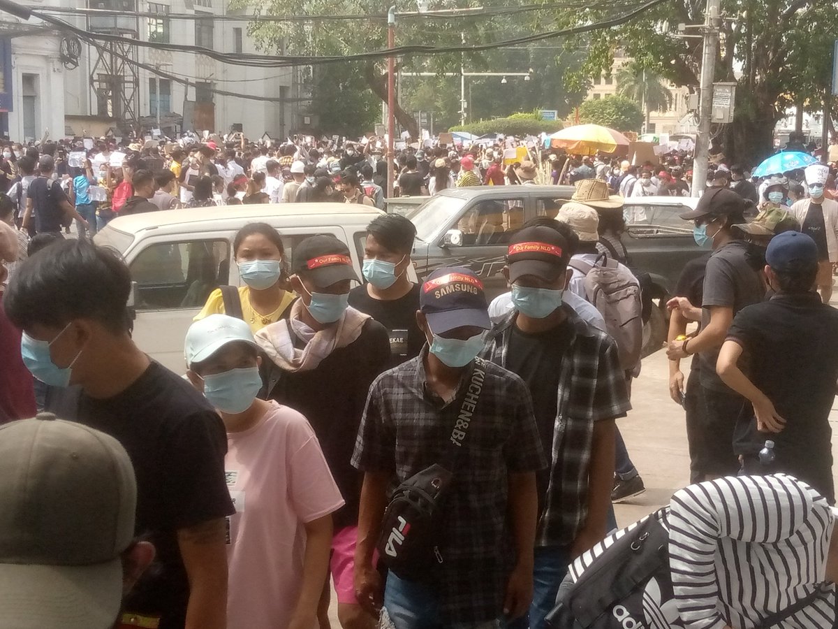 seulnyi's tweet photo. #savemyanmarfrommilitarycoup
#AungSanSuuKyi_government https://t.co/L6zQymwaS4