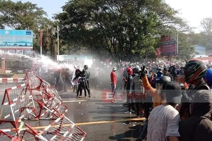 The Burmese Army said
 "The people are the mother and the people are the father."

#Our people are affected.
#It is a peaceful protest to establish democracy. 
#It is not in line with what I said. 
#RejectMilitaryCoup #SaveMyanmarDemocracy