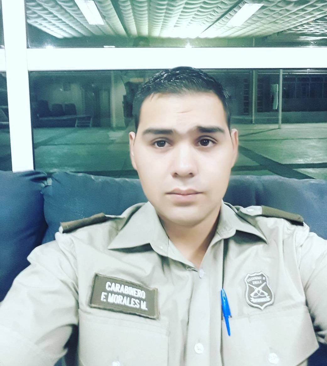 mmyers08994900's tweet photo. #uniformados #uniformadossexys #uniformadoshot #carabineroshot #men #hombres #hombresguapos #gendarmeriahot #heteroengañado #guapos #uniform #soldadosguapos #pdiguapos #sexyguys #sexyuniform #gendarmesguapos #MachosHeteros #marinoshot https://t.co/UhHLdklrYY