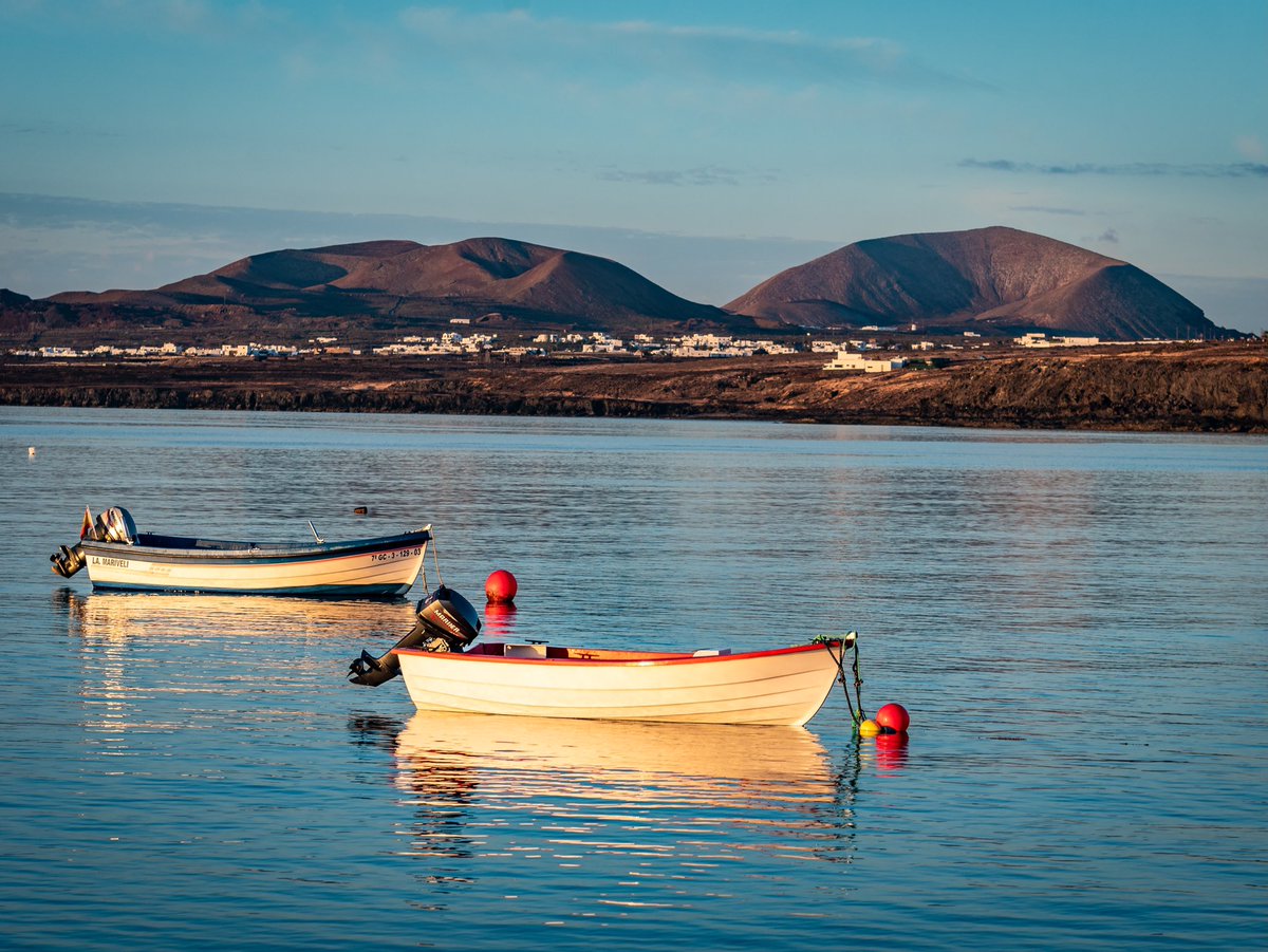 TurismoLZT's tweet photo. ¡Buenos días, #Lanzarote! 🛶☀️

¿Sabes dónde estamos hoy? 🤔

#LoveLanzarote #LatituddeVida #VisitSpain https://t.co/MtDG6Wj26n