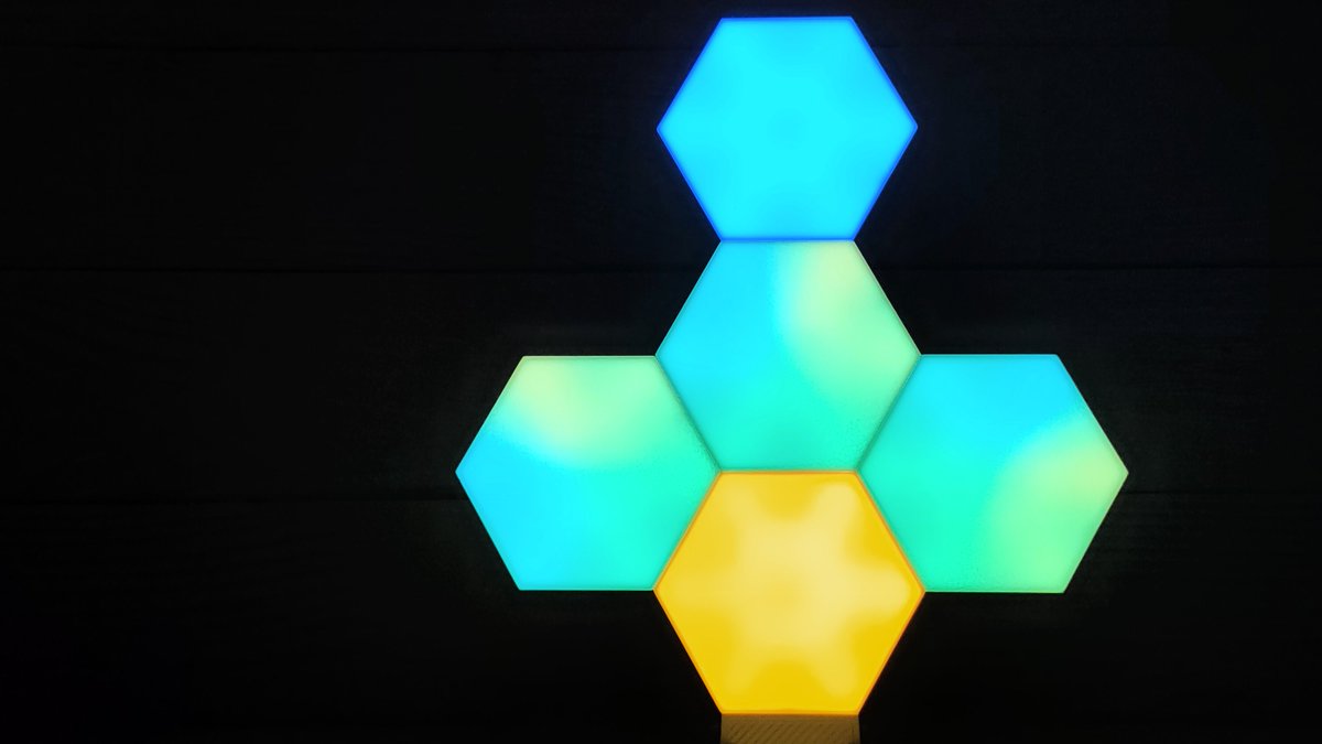 bzfuture_com's tweet photo. 💫LifeSmart Cololight Plus LS167 with Plastic base
Cololight can be spliced into different shapes 🎡 to meet your imagination.
What do you think it looks like?👀
.
.
.
.
#bzfuture #bzfutureguide #bzfuture_com #valentineday #valentinegift #giftideas #show https://t.co/csqEE5twlN