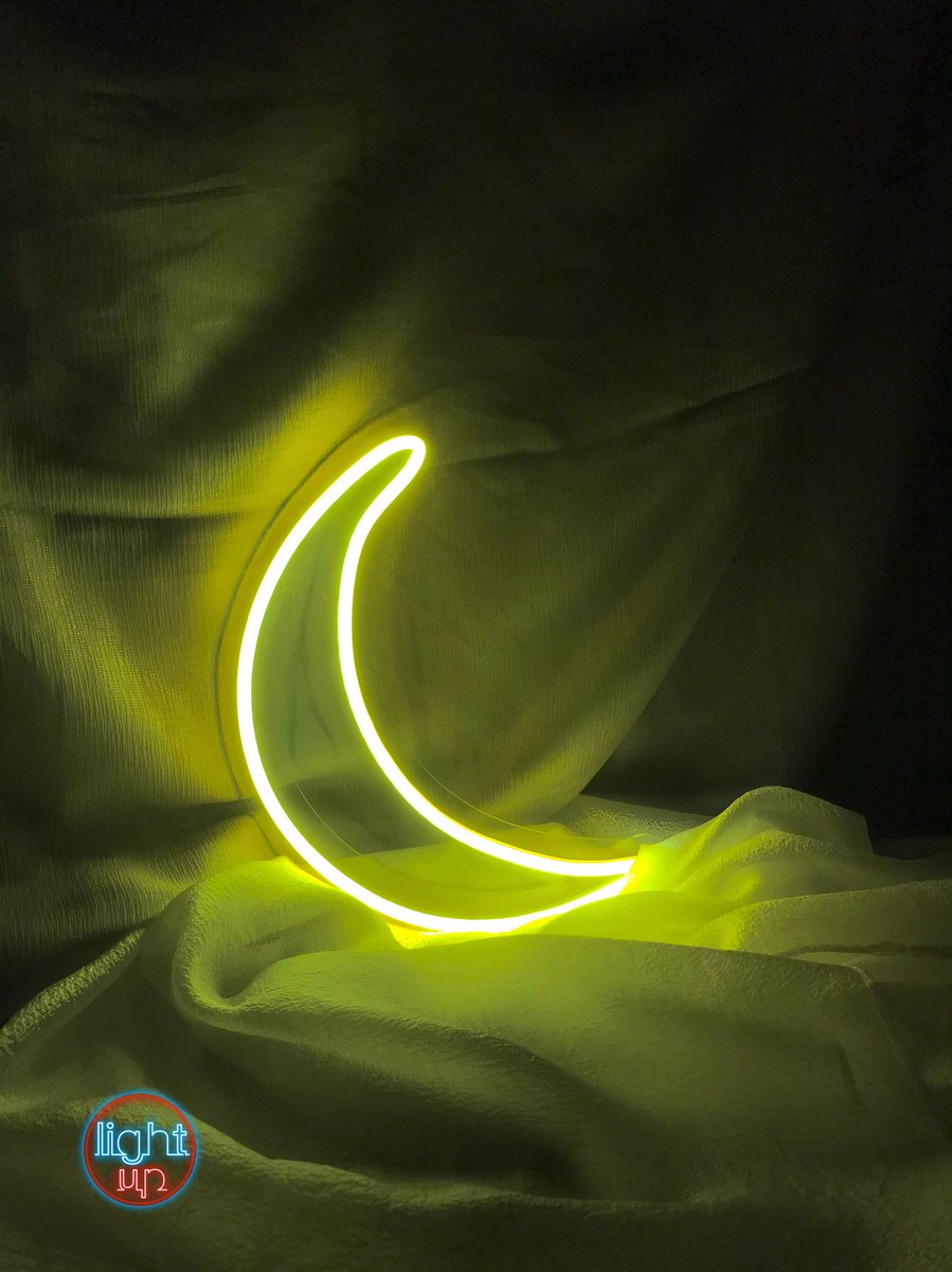 adityapwp's tweet image. Introducing #MINIFLEX.
Jadi MiniFlex ini bahannya beda sama neon yg diatas, cahayanya jauh lebih terang!!! Bahkan masih kelihatan terang dibawah sinar matahari. Biasanya neon jenis flex ini cocok buat dipakai dekor cafe2 gitu, cocok juga buat kado atau dekor rumah!