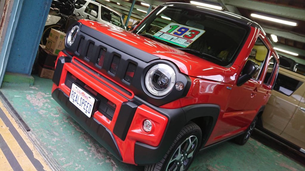Realspeed 2本立て続けになりますがもうひとつ 新型ハスラーのジムニー風フェイスです ヘッドライトの交換をせず グリルとバンパーでジムニーっぽさを演出しています スズキ Suzuki ハスラー Hustler 新型ハスラー Mr52s Mr92s ジムニー