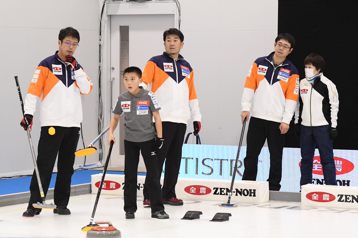 Japan Curling Association 第38回 全農 日本カーリング選手権大会 競技5 男子予選 常呂ジュニア 9 8 Sc軽井沢クラブ 岡山ca 7 9 Tm Karuizawa チーム岩手 2 9 コンサドーレ C 21 Jca Ide 日本 カーリング選手権 カーリング Jcc21 Curling