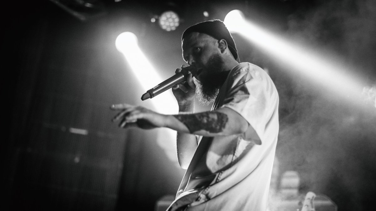 emimusicturkey's tweet image. Konserleri özledik...
#AgaB (@burakyelman)