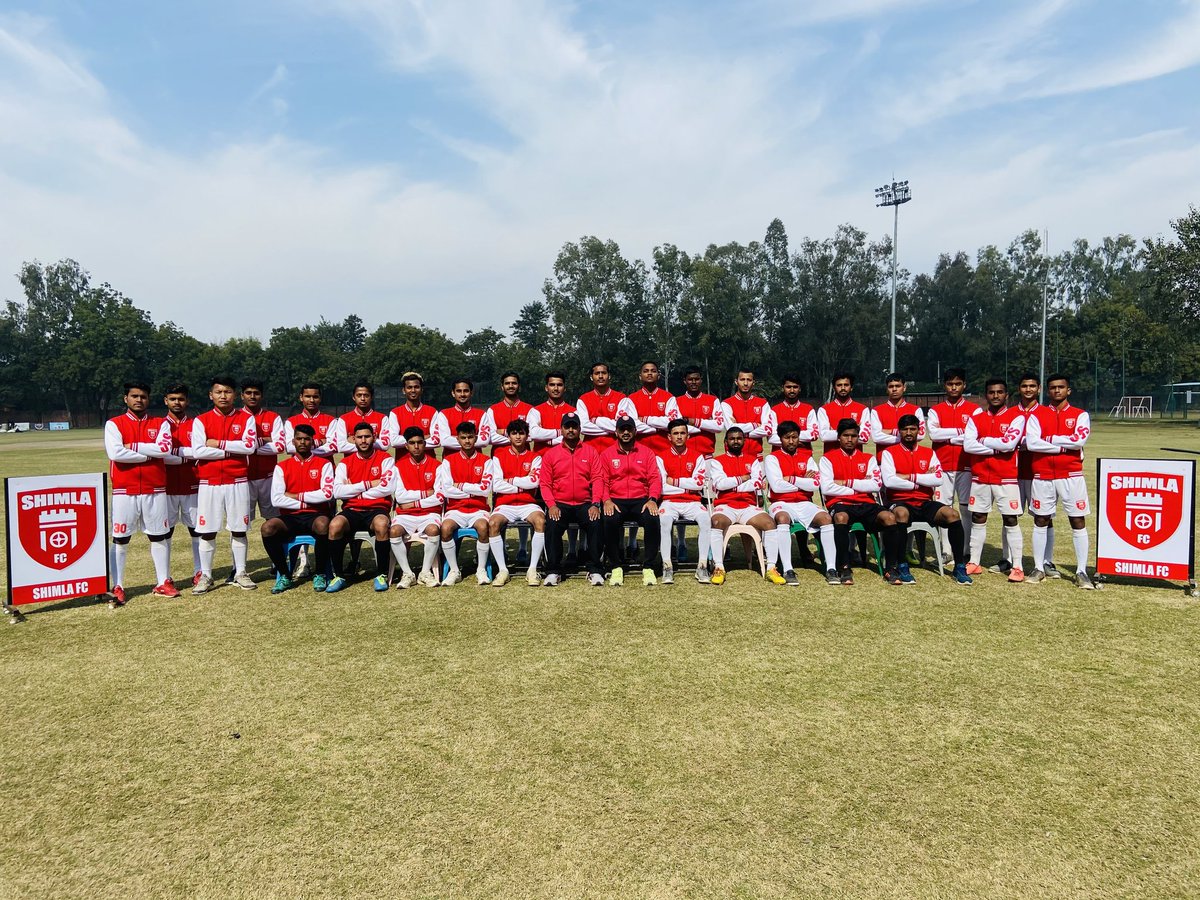 SHIMLA FC 
The Team
⚽ Training camp 
📍 Gurugram

#shimlafc #shimlakaclub #shimla #himachalpradesh #aslihimachali #indianfootball #india #football #training #weekday #tuesday #tuesdaymotivation #afternoon