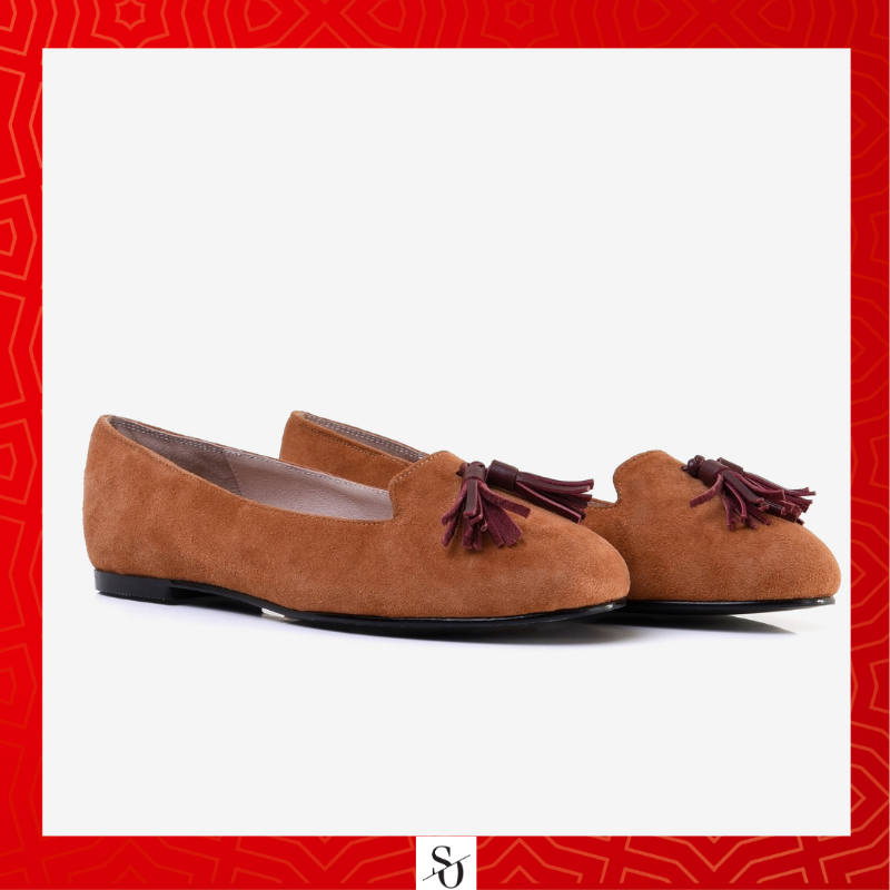 Happy Lunar New Year! We hope you have a prosperous and happy Year of the Ox! Oxen are the hard workers, intelligent and reliable, but never demanding praise. Are you an Ox? Your best fit is a trusty and stylish pair of Loafers.
Find them @etsy
etsy.me/36Wdxlq