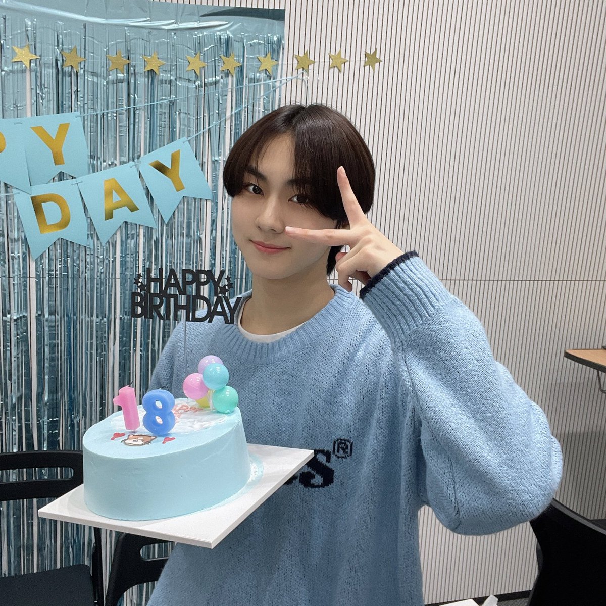 sage_JW's tweet photo. 아휴 이뻐라 https://t.co/CbZeBxNu1d