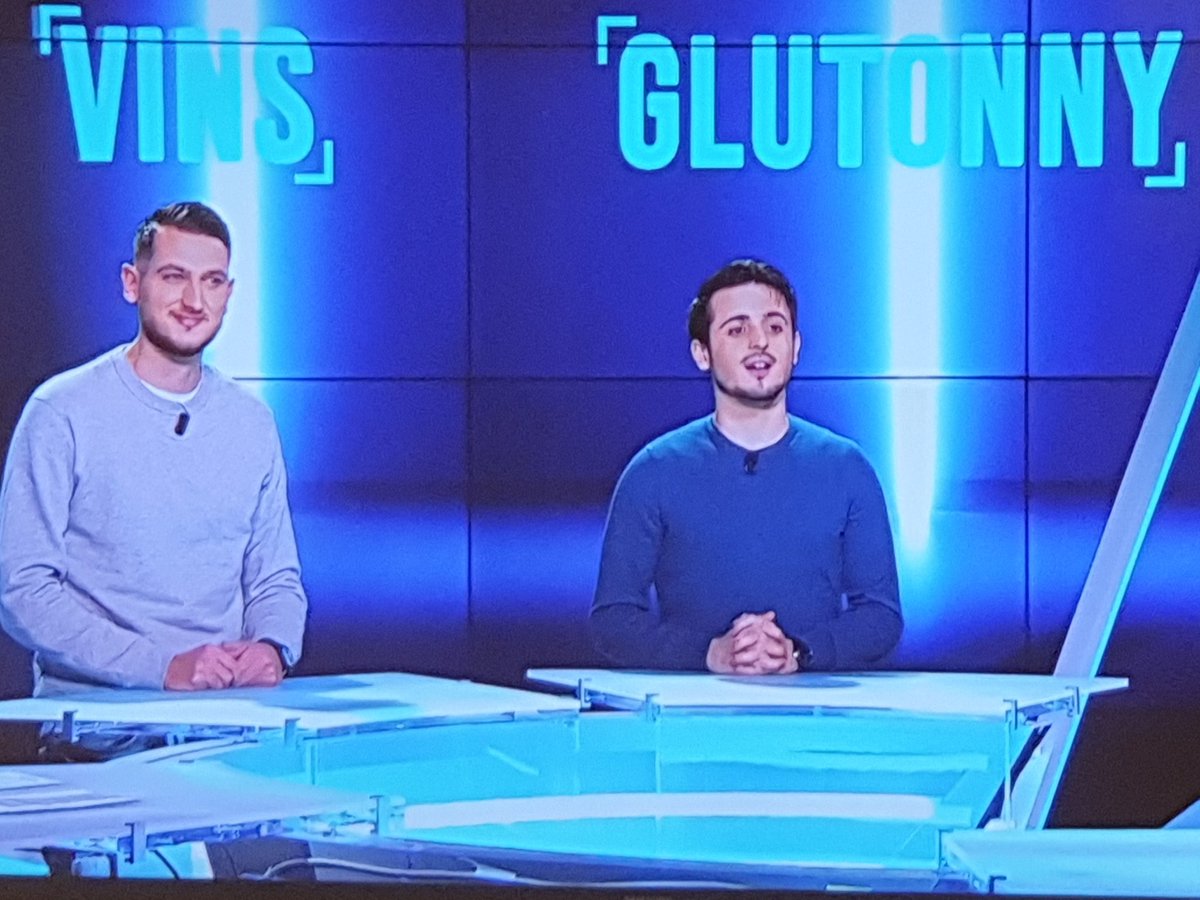 SLY_NTK's tweet photo. Ce soir à 20h30 sur @beIN_eSports 

Du Smash avec @GlutonnySSB &amp; @VinS_Ssb  accompagné de @LaureBuliiV &amp; @Tweekzila 

Ça va être lourd !!!!! https://t.co/JqWLTfdspI