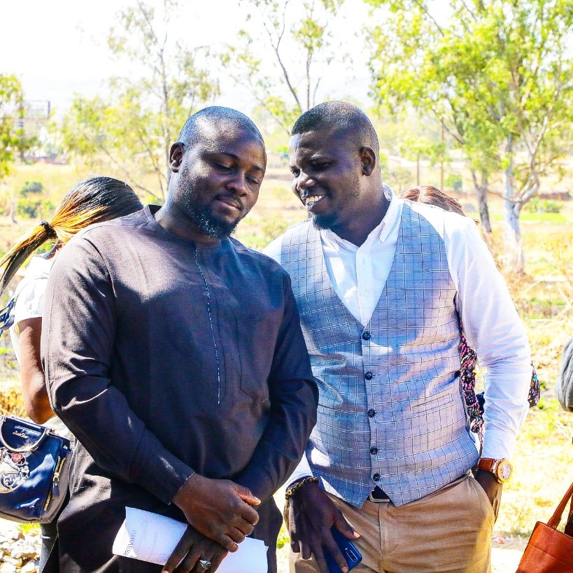 stephen_sambo's tweet photo. Yet Another day For us @ Timlight Group. The Architect in the team is +1...We celebrate you today and Pray that GOD Perfect all that concerns you.

Cheers to Many more years Brother..🍻🥂🍾 https://t.co/DuATf4w9wJ