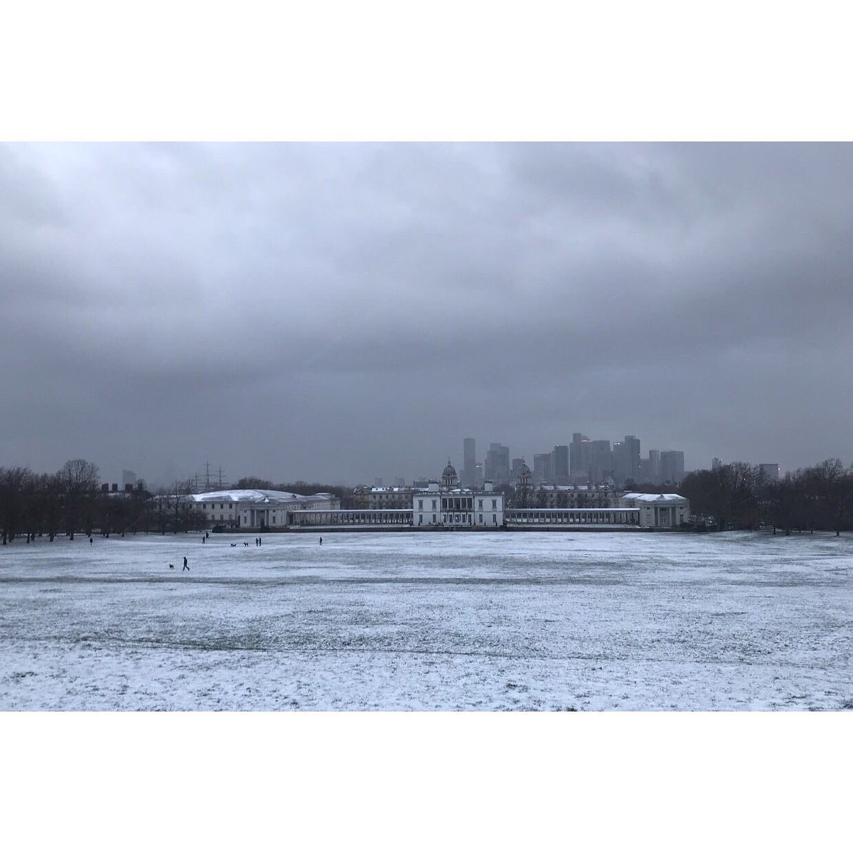 GGSparkes's tweet photo. Didnt think could get any colder, or me any sillier #jogbeforework so so soooooooo cold โ๏ธ๐ฅถ Had to go cross-country, most paths too icey #SlipSlide #onmyarse #greenwichpark #northwindblows Stay safe & warm x #nofilter https://t.co/Oz5zKNjqqN