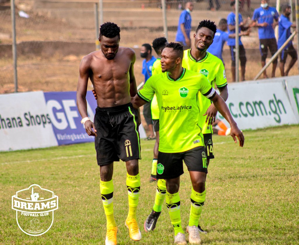 DreamsFootballC's tweet photo. 🥰 | #TerrificTuesday 

Who can tell us the story behind these shots? 📷

#DFC | #TimeToBelieve https://t.co/FfT5Ea9kxJ