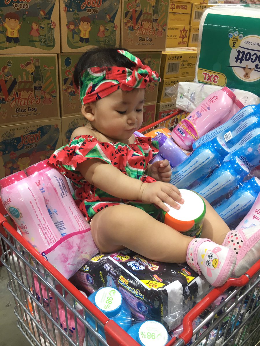 MrHiParty's tweet photo. นางแบบชัดๆๆ อิๆๆ ลูกสาวของพ่อ 🍼🎁🍼🎁❤️🎁❤️🎁😍🎁 https://t.co/BKmAU2Lxds