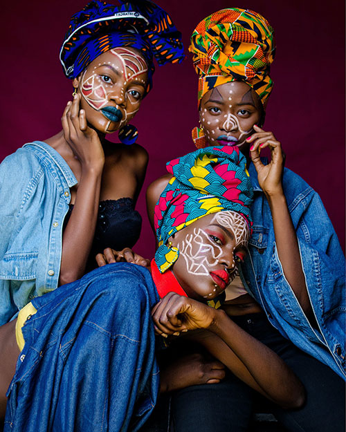 nat_clothing's tweet photo. African traditional head ties draped in 3 different ways. The prints are wonderful and very typical of Africa
#Africanheadtie #headtie #Africanheaddress #Africanheadpiece #Africanheadwear #Africanheadgear #headdress #headpiece #headwear #headgear #Africanprint #Africanpattern https://t.co/FArQWw6k86
