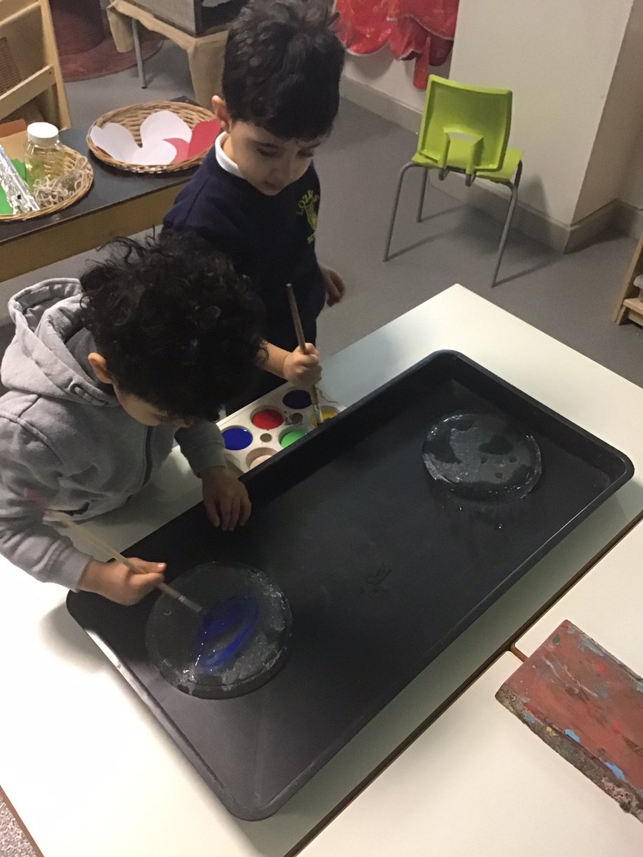 LozellsCM's tweet photo. High levels of fascination and child led learning experiences in our Nursery bubble this morning. 
#earlyyears 
@LozellsPrimary https://t.co/zQL66dLwJP