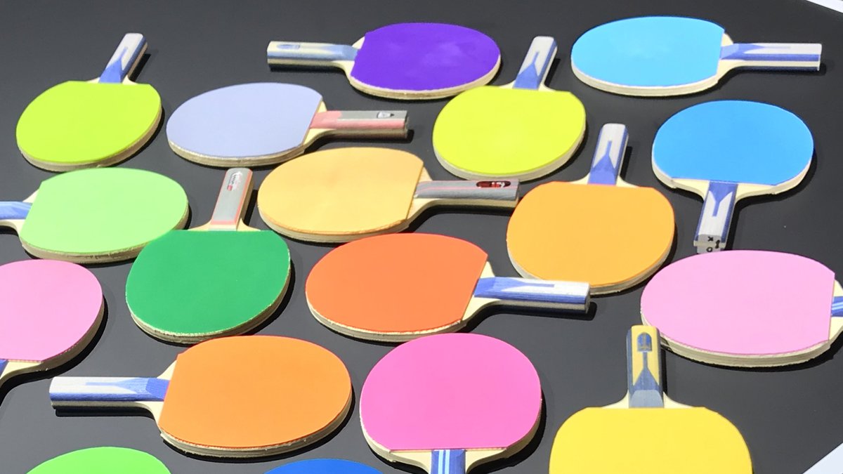 💜💚💙💖
𝗠𝗲𝘁 𝘄𝗲𝗹𝗸𝗲 𝗸𝗹𝗲𝘂𝗿𝗲𝗻 𝗴𝗮 𝗷𝗶𝗷 𝘀𝘁𝗿𝗮𝗸𝘀 𝘀𝗽𝗲𝗹𝗲𝗻?
Het rode rubber van je batje mag je per 1 oktober vervangen door een roze, paars, groen of blauw rubber. Lees er alles over 🏓🏓👇🌈🌈🌈 #tafeltennis
nttb.nl/kleurrijke-doo…