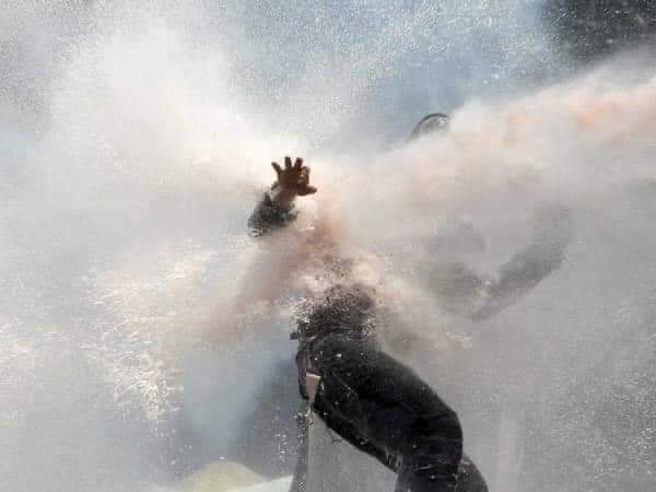 Ei Nandar Oo (@sarjaytarbe3) on Twitter photo The military has ordered the firing of protesters in Burma.Protesters were killed by the military. We urgently need your attention to help us as soon as possible🙏As a Myanmar citizen,I want to request🙏
#AgainstTheMilitaryCoup 
#SaveMyanmar 
#CDMMyanmar
#releaseaungsansuukyi The military has ordered the firing of protesters in Burma.Protesters were killed by the military. We urgently need your attention to help us as soon as possible🙏As a Myanmar citizen,I want to request🙏
#AgainstTheMilitaryCoup 
#SaveMyanmar 
#CDMMyanmar
#releaseaungsansuukyi