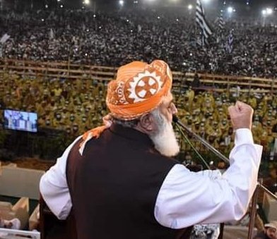 The current NAB system is based on lies.
I do not recognize it.
Even his father cannot hold me accountable.
Maulana Fazlur Rehman Sahib
Interview with Saleem Safi,
💪💪💪💪💪💪💪💪💪
#MaulanaConvoyToHyd