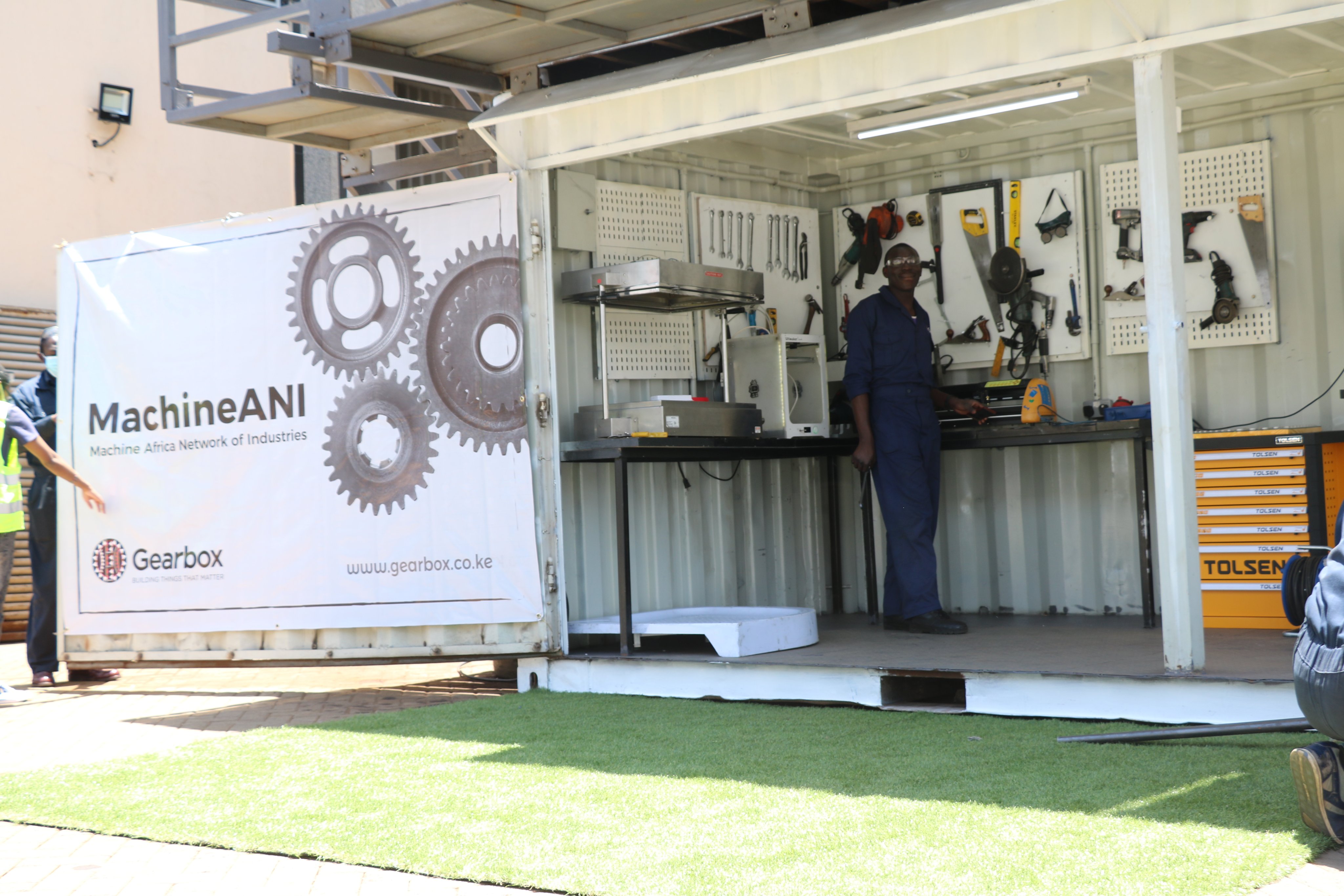 How To Apply For The Gearbox Kenya Challenge Engineering Scholarship