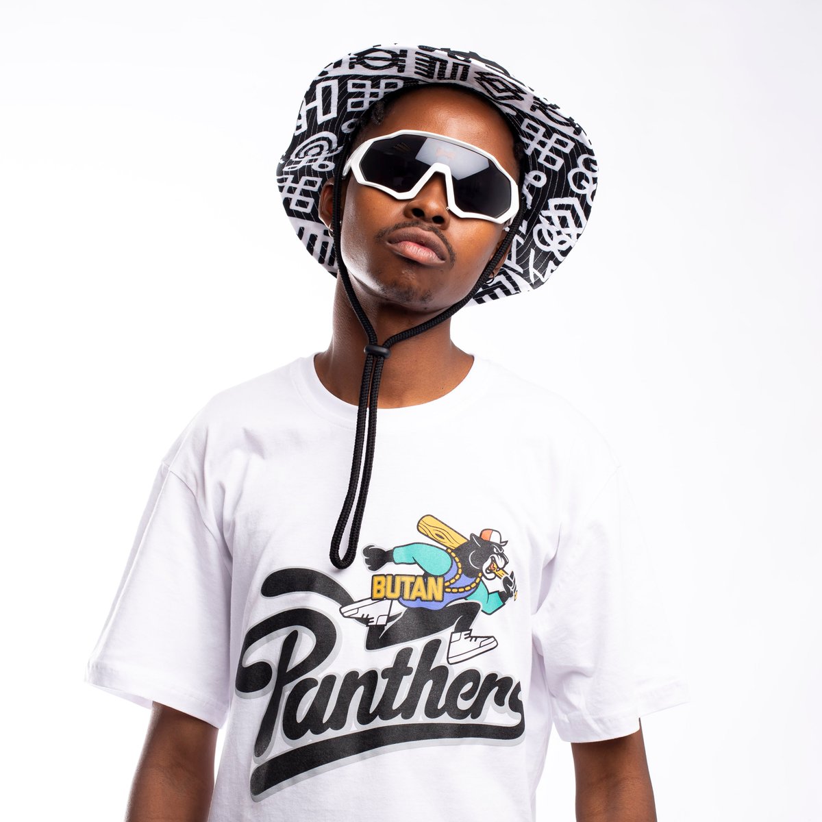 Butan_Official's tweet photo. Have you checked out our online store lately??? 👀

Don't be shy and head over there and get yourself kitted out - https://t.co/FLe9lUl543 

#ButanSummer20 #HiddenPanthers #HeedTheCall #ItsNotAgarmentItsApieceOfArt https://t.co/6Rs0OHC9mz