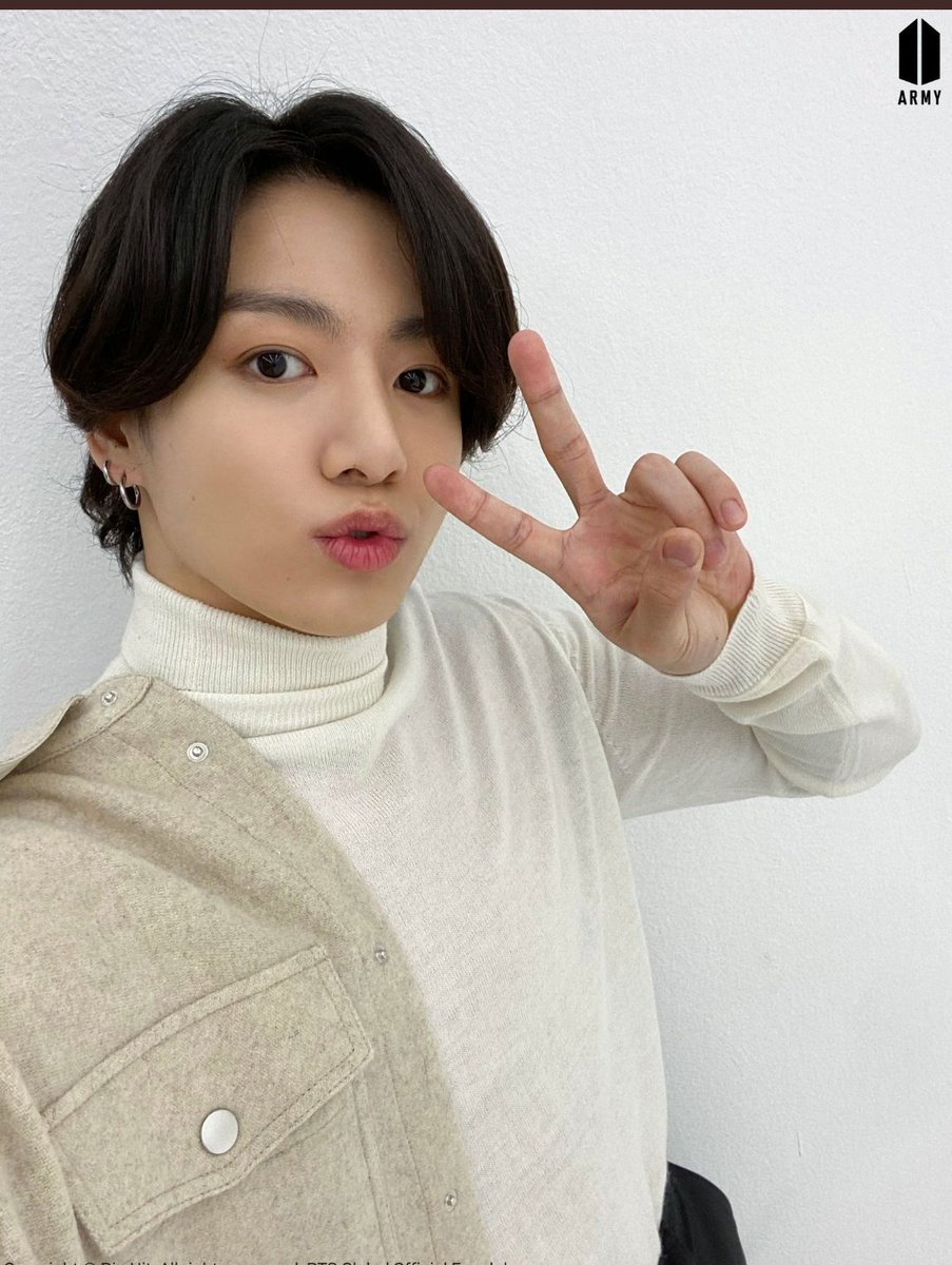 SamiTahura's tweet photo. Awwwwwwww this cutieeee's r my ❤💜💜 #JIMIN #JUNGKOOK #KimTaehyung #BTS @BTS_twt #BTSNotes https://t.co/Cz5zfuwlYe