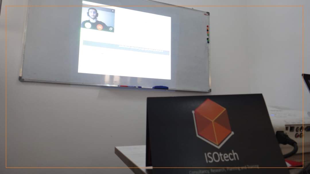 IsotechC's tweet photo. صور من جلسة نقاش أقيمت بشركة #ISOtech حول موضوع "خطاب الكراهية".
وتم في حلقة النقاش تناول سبل الحد من خطاب الكراهية علي وسائل الاعلام وتوعية الناس بأهمية الامر.
وكان الحضور مميز ونخبة من الإعلاميين والناشطين علي وسائل التواصل الاجتماعي.
https://t.co/rMn2nO3ImU
#Improveyourquality https://t.co/UQMnKBxeLP