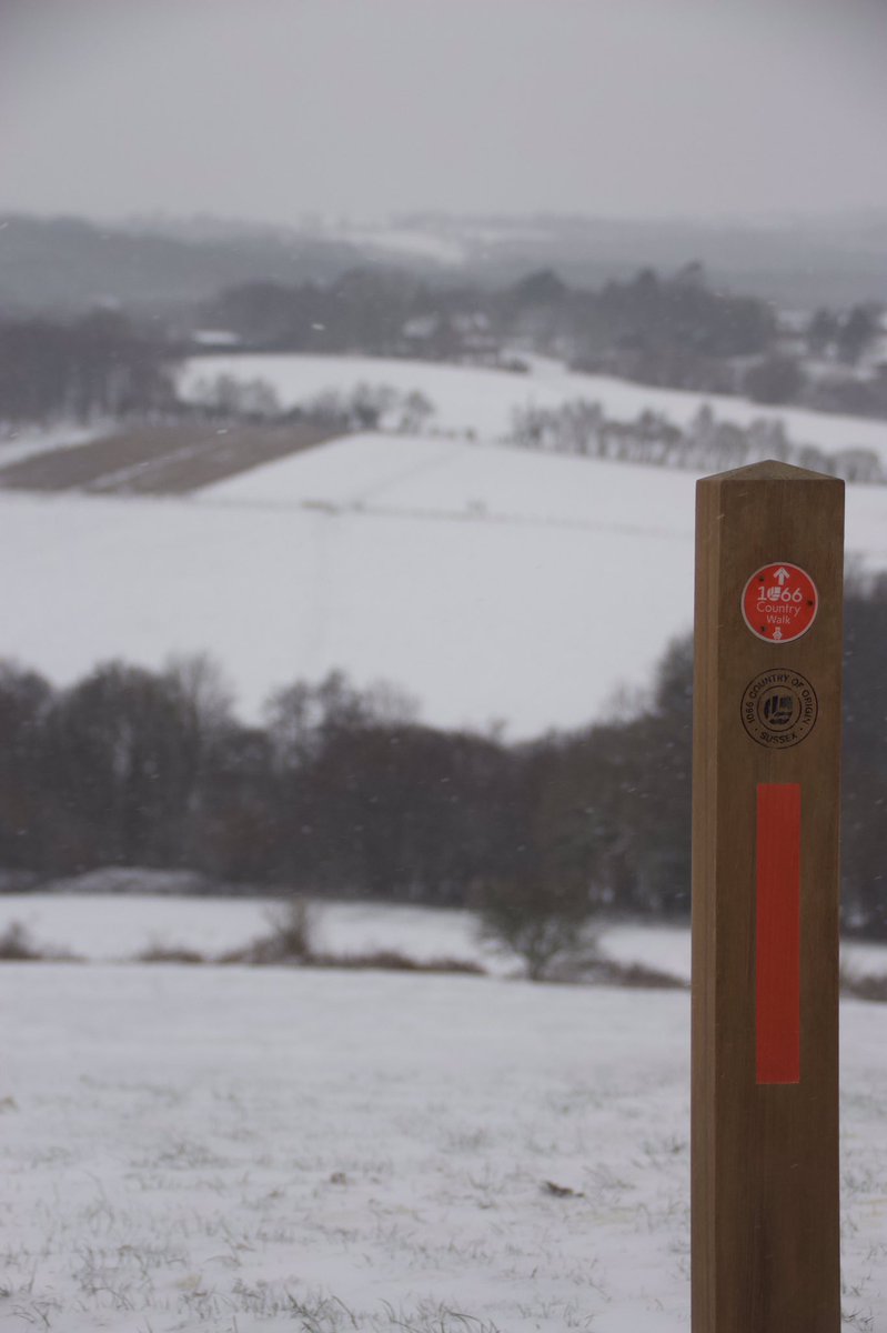 jayashworth2's tweet photo. The 1066Country Walk looking beautiful in the snow! #Ashburnham #Penhurst @NationalTrails @Visit1066 @highweald #Snow https://t.co/Haf5y8yZLK