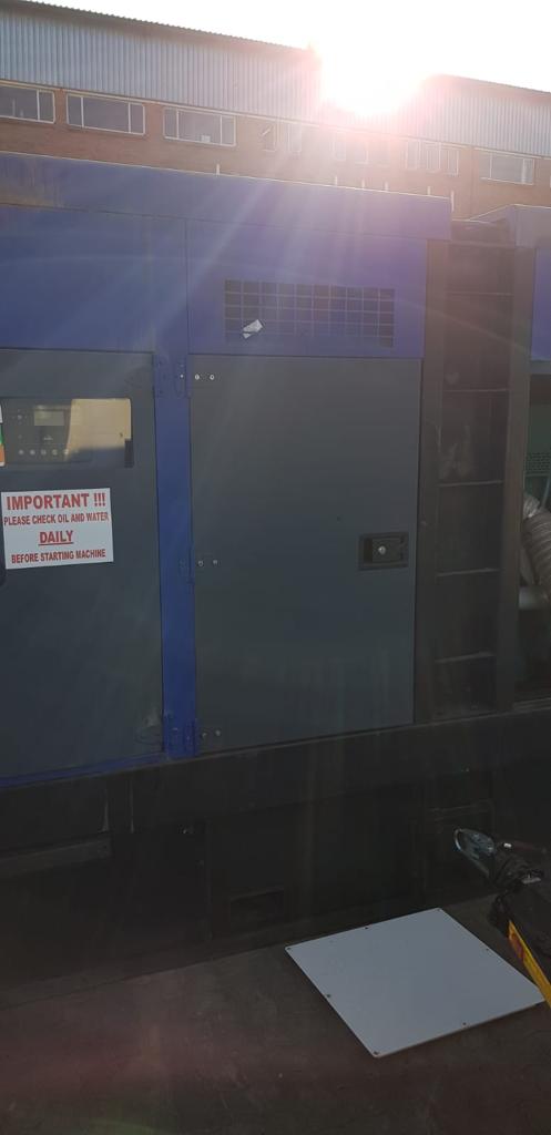 miningclx's tweet photo. 400KVA Volvo Generator.
Hours: 8650

Contact:
info@miningclx.com
(+27)0117488800 https://t.co/7dBwWd5wAz