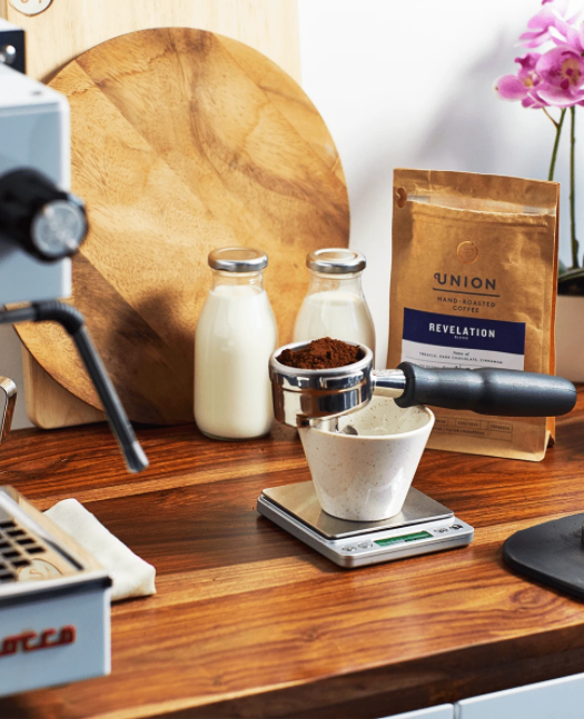 Unionroasted's tweet photo. Morning Unionistas! Here is a million-dollar question for you – milk or no milk? How do you take your coffee?
Share #YourPerfectUnion with us. ☕❤️🥛
#unionroasted #uniondirecttrade #UnionTrade #UnionCoffee #CoffeeClub #milkycoffee https://t.co/0ughmJbypo