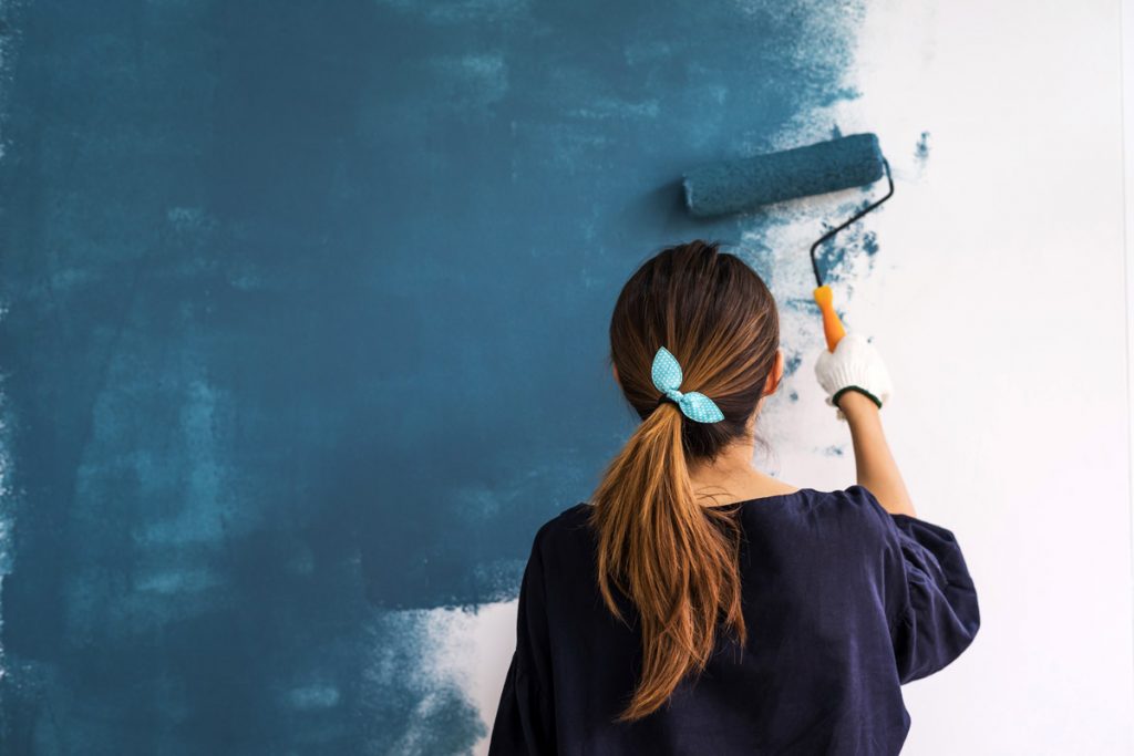AndeFrazier's tweet photo. #HomeImprovement projects aren’t always as glamorous as what we see on HGTV. They require planning and elbow grease, and sometimes they cost a pretty penny! Check out this @thepennyhoarder article from @nicolefdow for some great #budgeting tips! https://t.co/ehc2HBOEyv https://t.co/D0iUXHp1kb